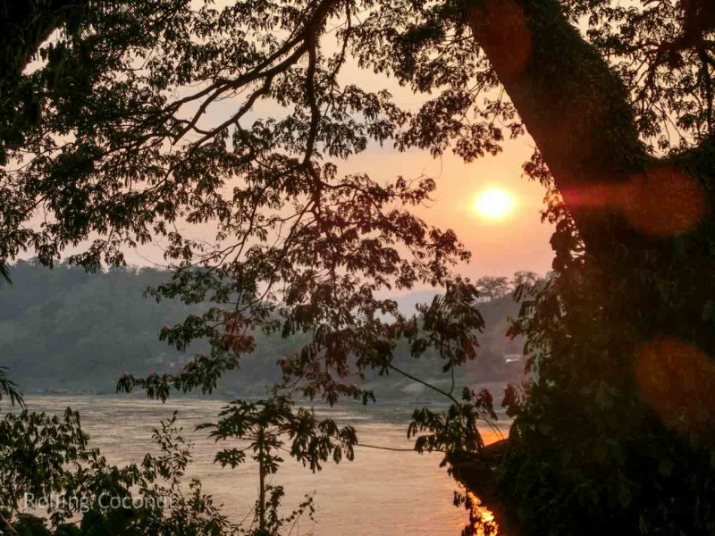 Sunset Mekong Luang Prabang Laos Rolling Coconut Ooaworld Photo Ooaworld