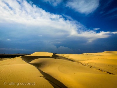 sand dunes mui ne vietnam