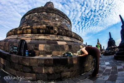 Photo Borobudur Sunrise Prayer Yogyakarta Indonesia Ooaworld