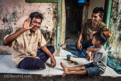 Kota Family Jakarta Indonesia Photo Ooaworld