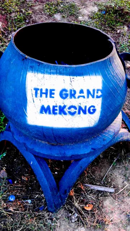 Mekong River Trash Can Vientiane Laos Rolling Coconut Ooaworld Photo Ooaworld