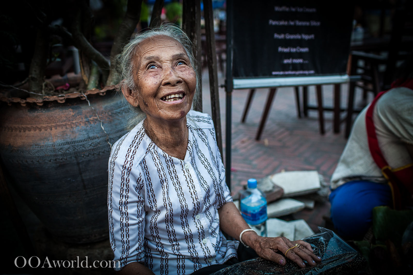 Luang Prabang Picture Photo Smiling Woman Laos Photo Ooaworld