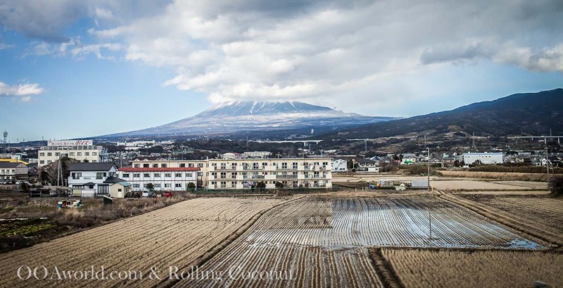 Mount Fuji seen from Shinkansen Bullet Train, Japan Photo Ooaworld
