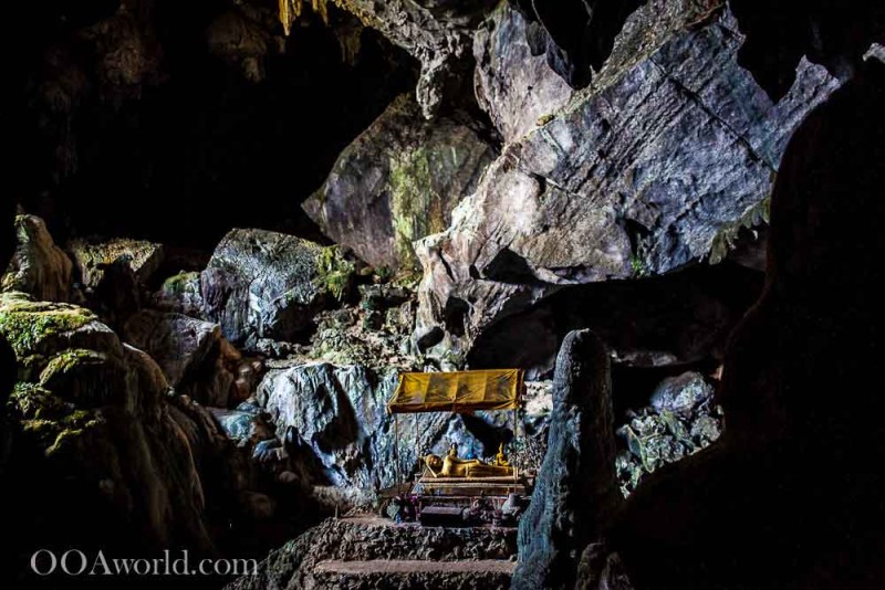 Vang Vieng Cave Laos Photo Ooaworld