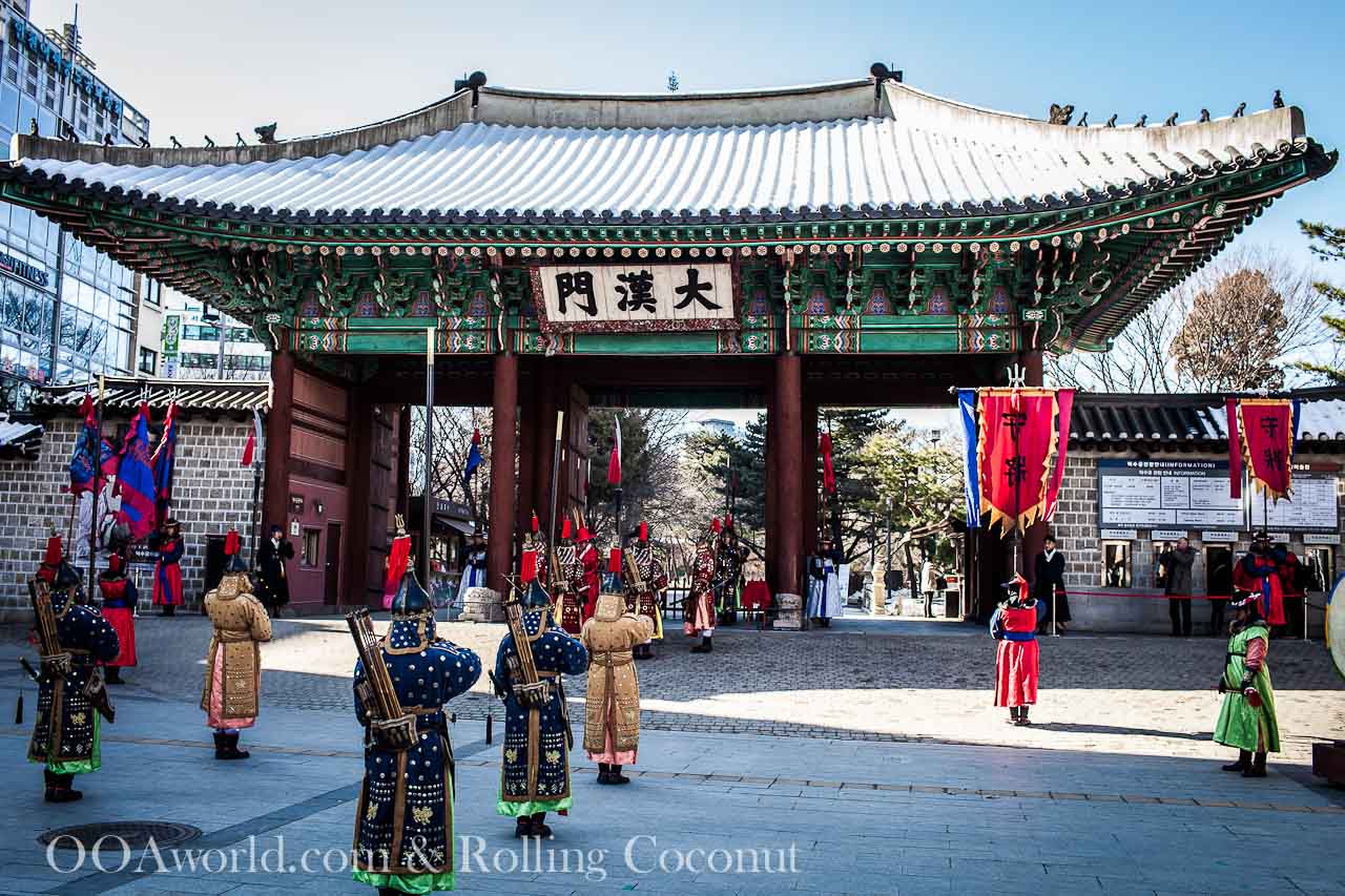 Gyeong Bok Palace Things to do in Seoul on a Budget Photo Ooaworld