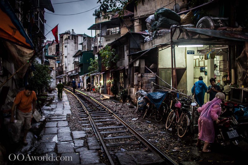Hanoi Railway Tracks Vietnam Photo Ooaworld