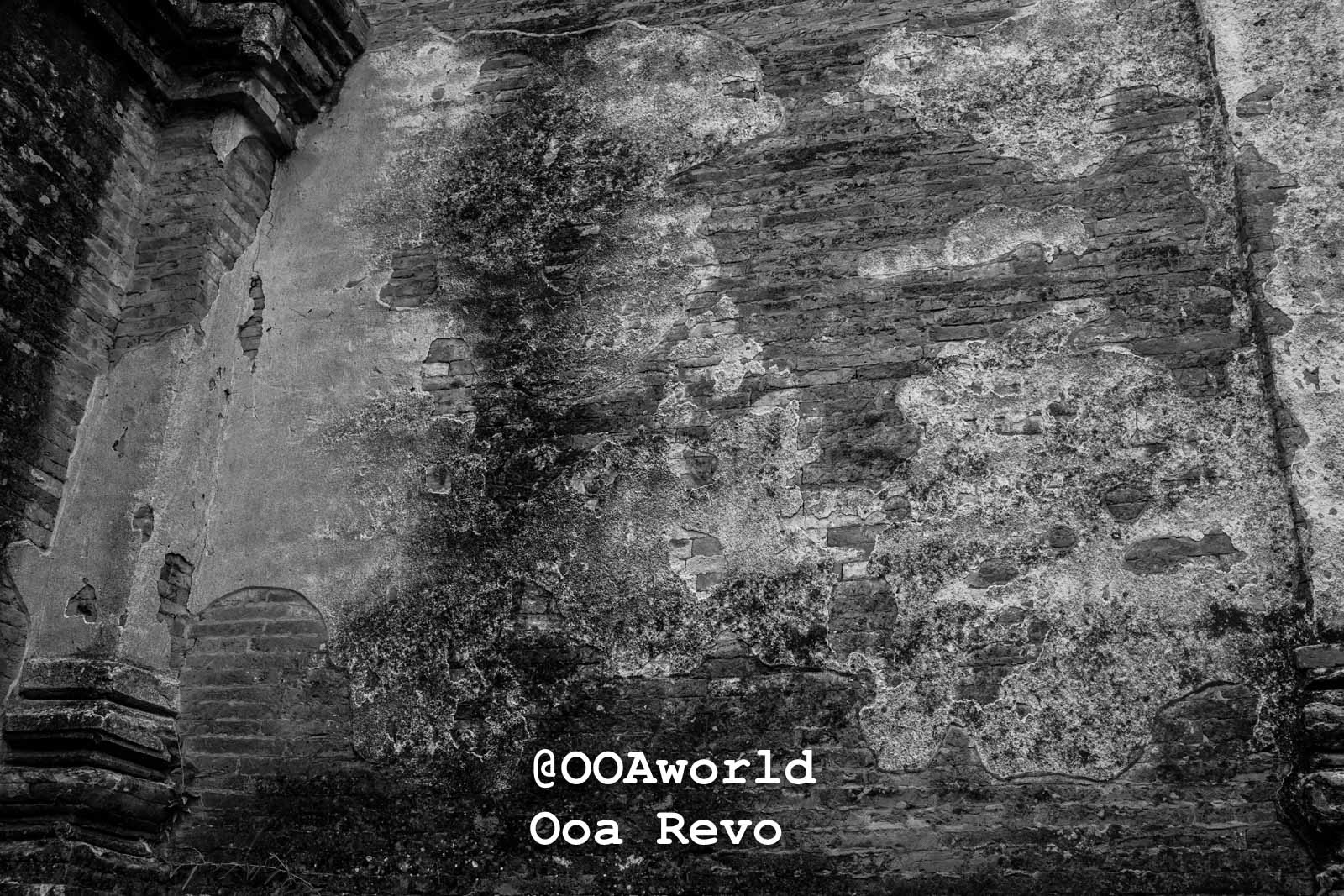 Weathered Brick Wall Texture Photo OOAworld Weathered brick wall black and white texture Photo OOAworld