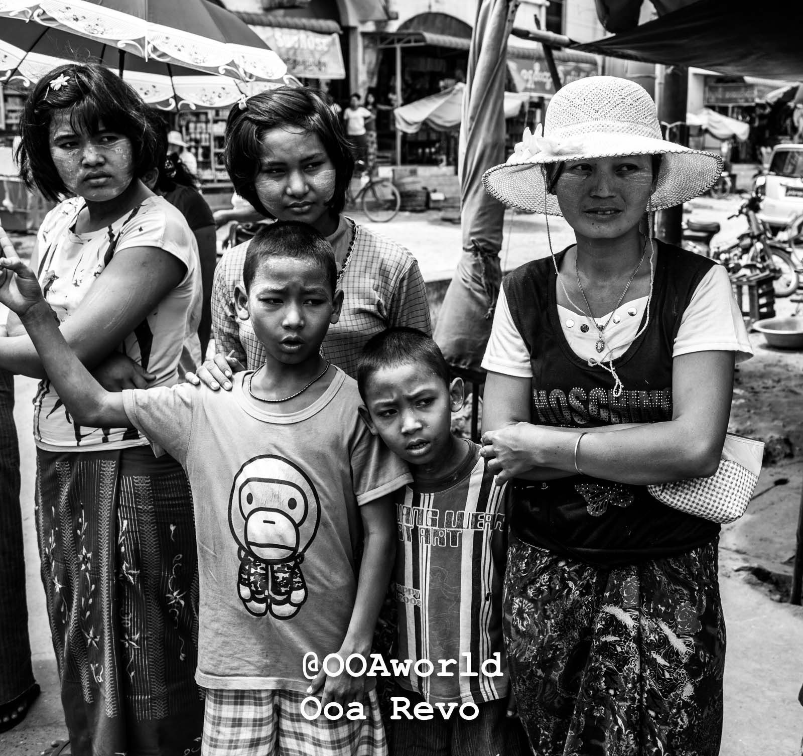 Mandalay People Mandalay Black and white street portrait group Photo OOAworld