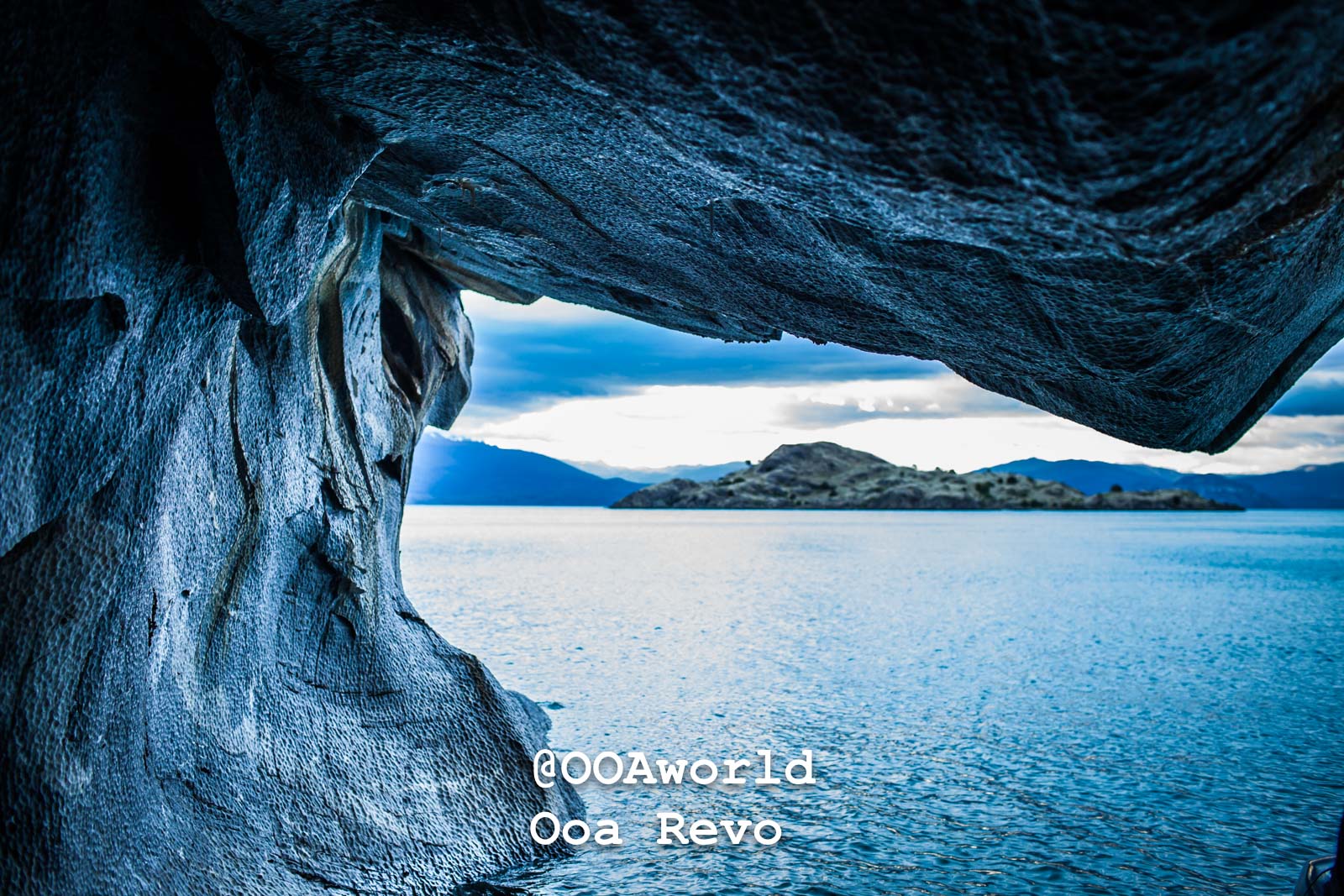 Puerto Rio Tranquilo Textures 1 Puerto Rio Tranquilo OOAworld marble cave lake view Photo OOAworld