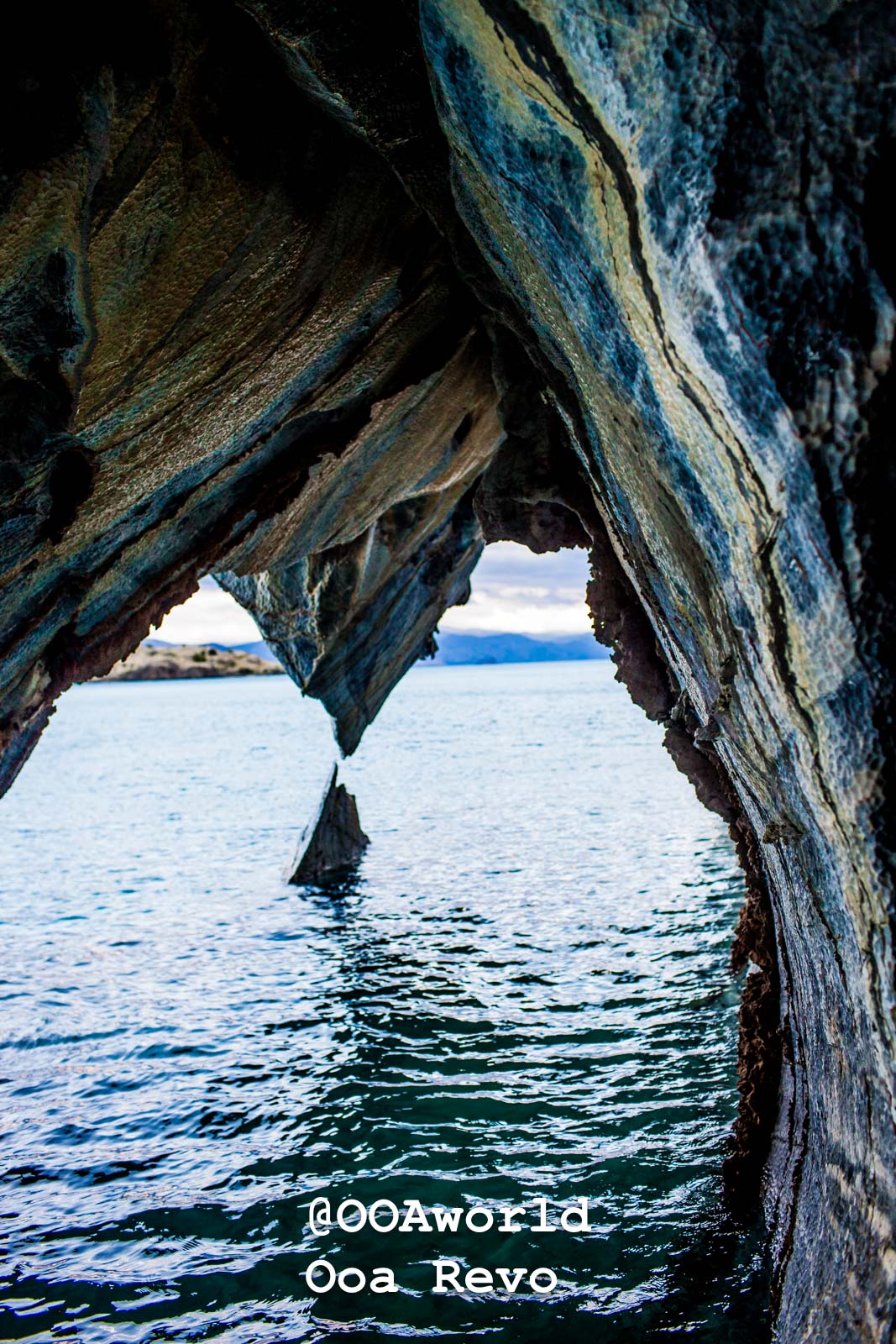 Puerto Rio Tranquilo Textures 1 Puerto Rio Tranquilo OOAworld marble cave formation lake Photo OOAworld