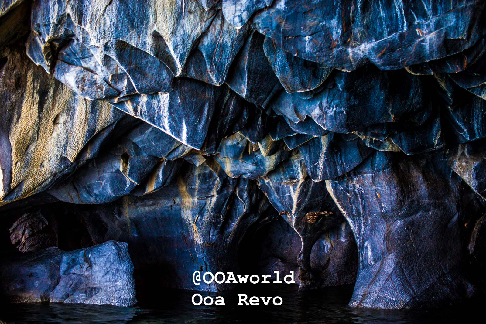 Puerto Rio Tranquilo Textures 1 Puerto Rio Tranquilo OOAworld Natural rock formations inside a cave Photo OOAworld