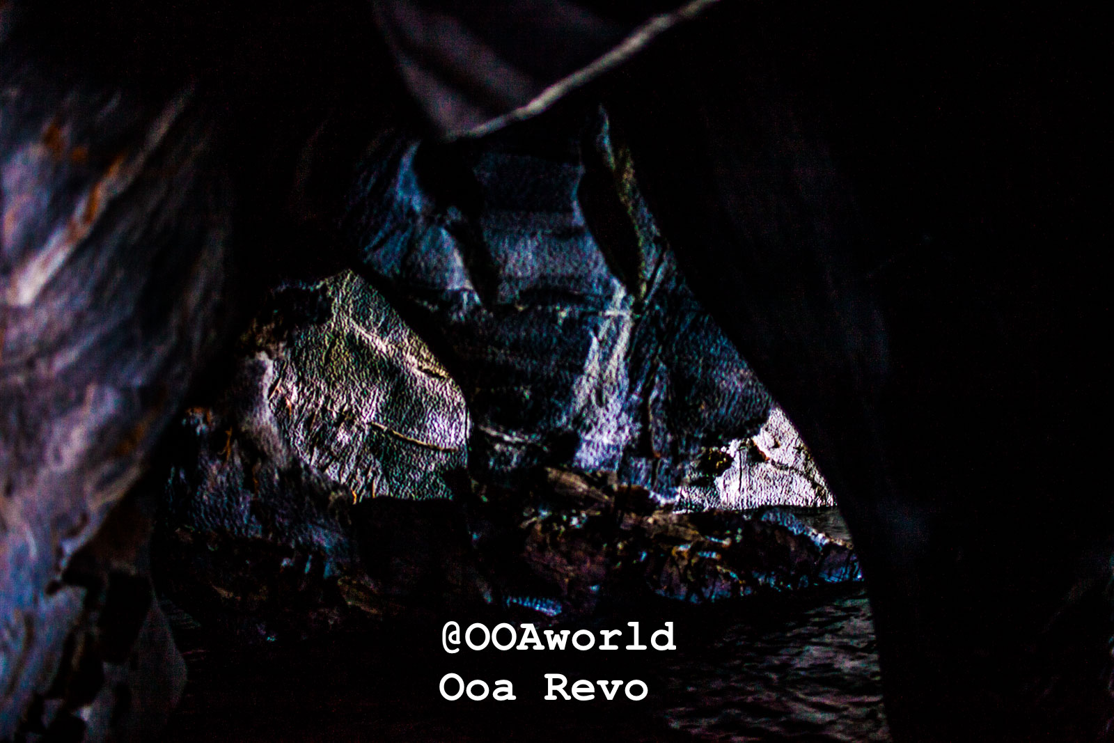 Puerto Rio Tranquilo Textures 2 Puerto Rio Tranquilo OOAworld abstract dark cave texture Photo OOAworld