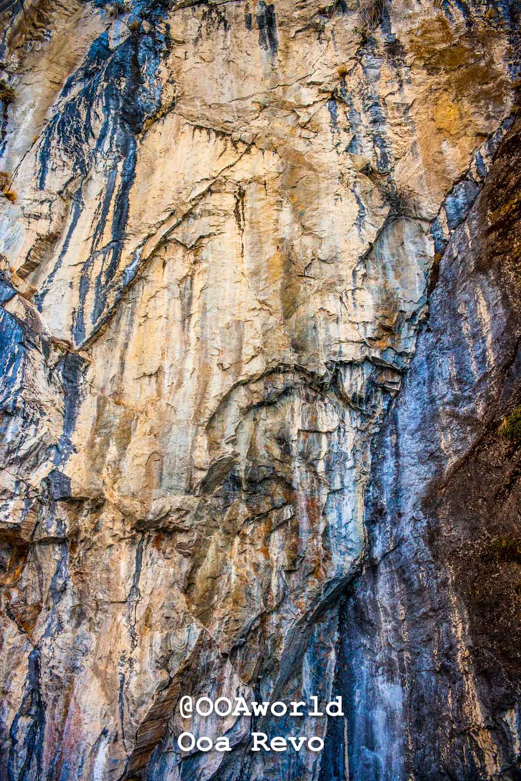 Puerto Rio Tranquilo Textures 2 Puerto Rio Tranquilo OOAworld natural rock formation closeup Photo OOAworld