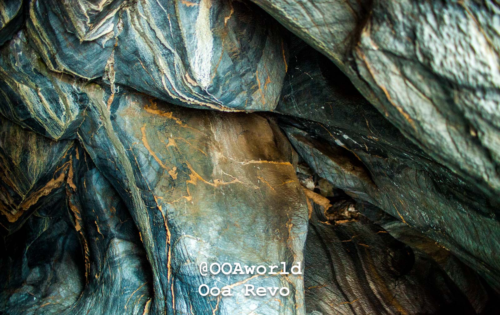 Puerto Rio Tranquilo Textures 2 Puerto Rio Tranquilo OOAworld detailed rock texture closeup Photo OOAworld