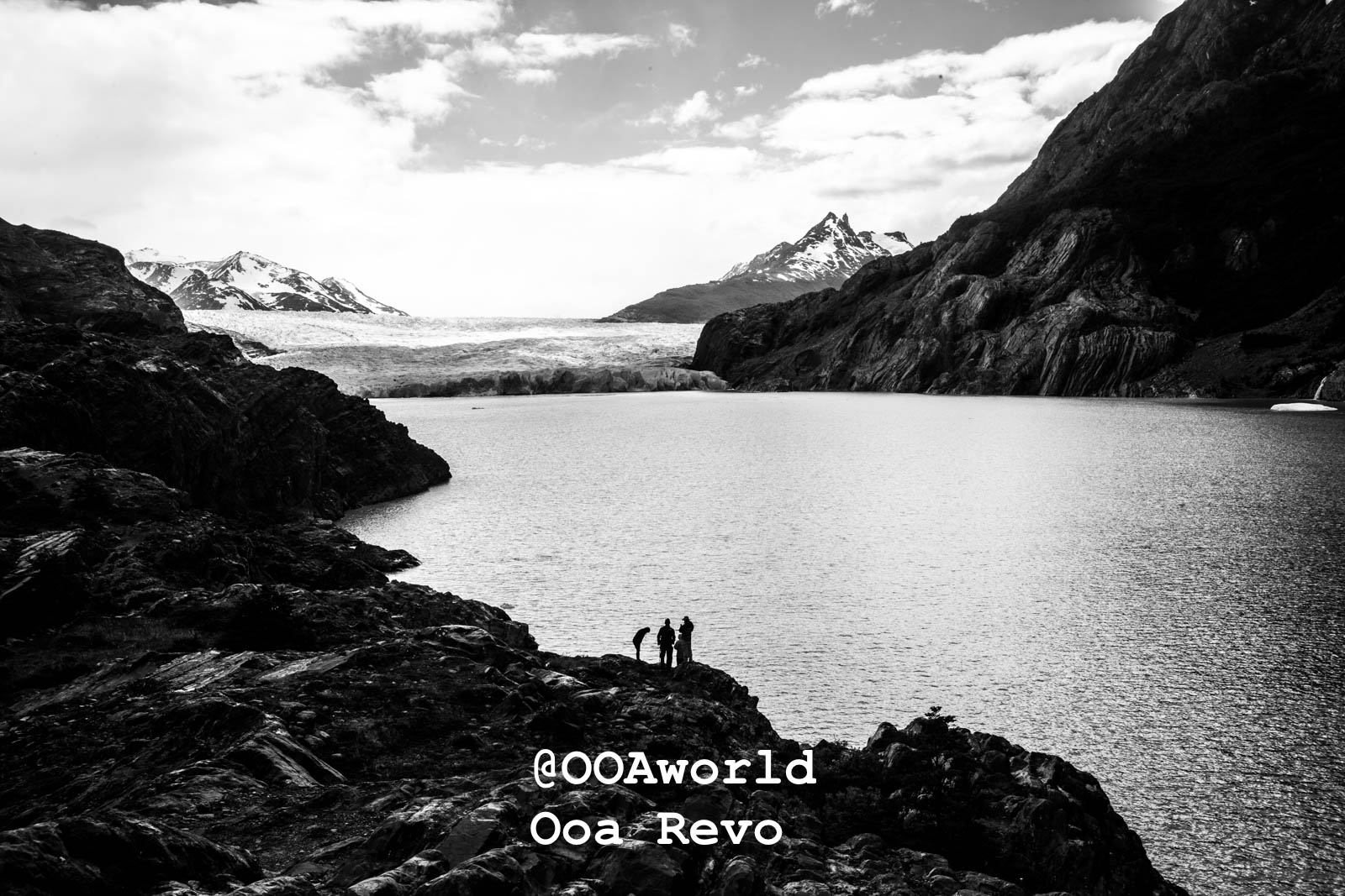 Torres Del Day Arrival Day Torres Del Paine Trek Patagonian landscape black and white mountains and lake Photo OOAworld