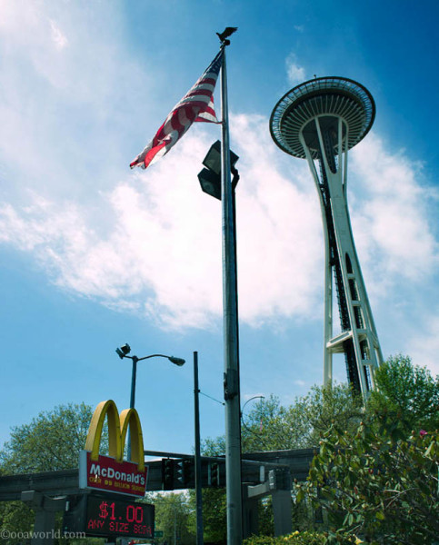 Seattle Needle Dollar Flag USA road trip photo ooaworld
