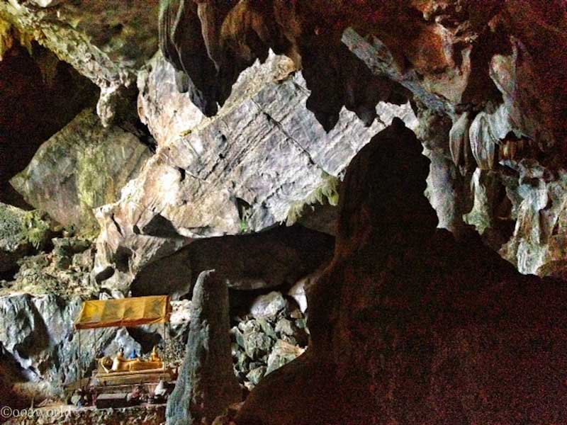 Vang Vieng Caves Laos Instagram photo ooaworld