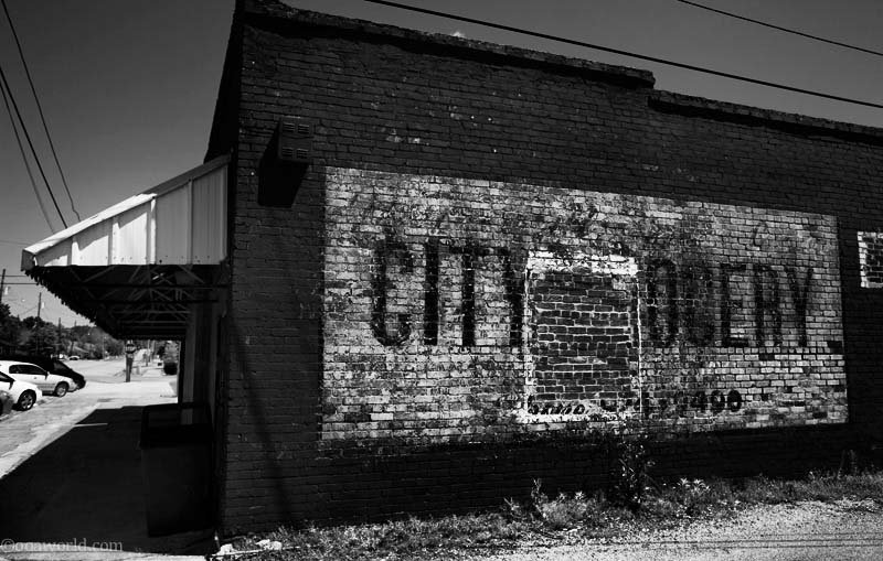 alabama cityocery USA road trip photo ooaworld