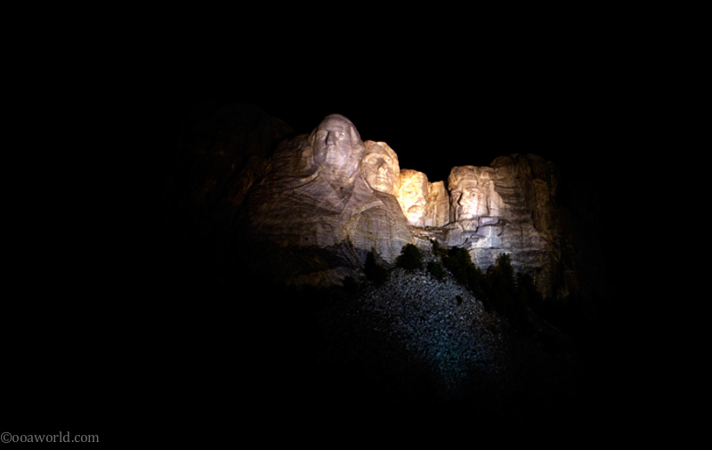 Mount Rushmore Presidents Evening Show Spooks
