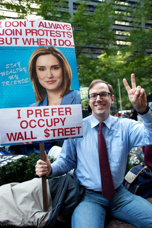 nyc wall st man USA road trip photo ooaworld