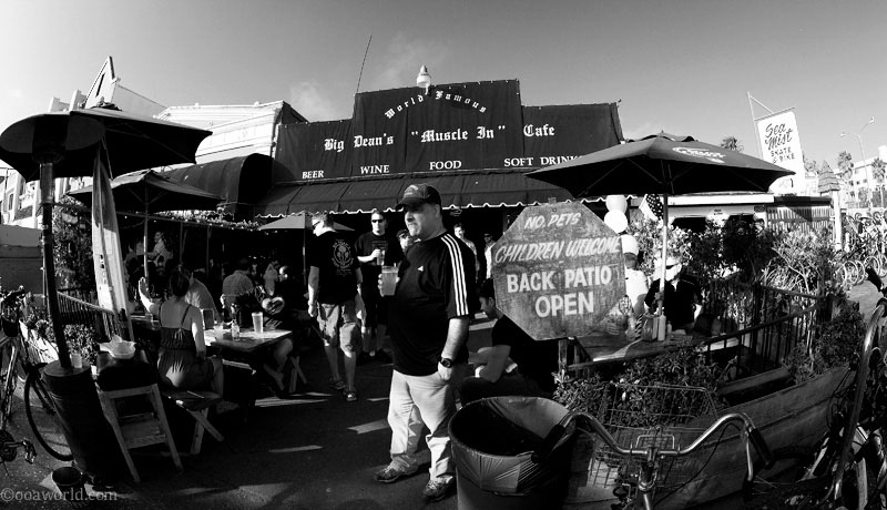 venice beach musclein USA road trip photo ooaworld